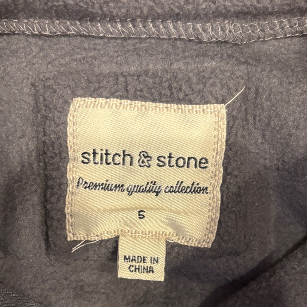 Stitch & stone Kids Gray and Black Fleece Set - Picture 5 of 9
